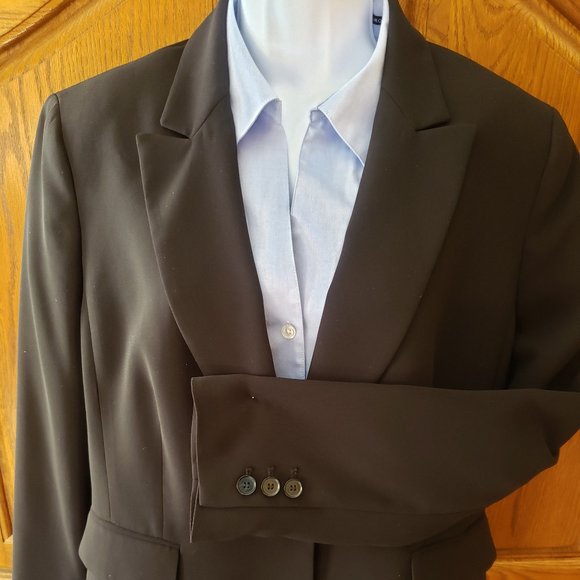Kasper Suit Jacket! - Picture 2 of 6
